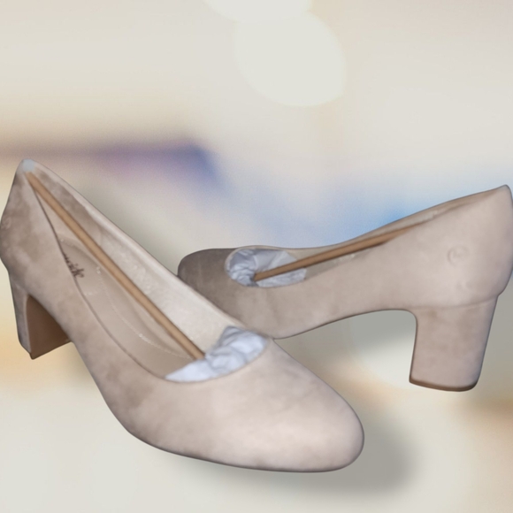 LifeStride Taylor Block Heel Pumps